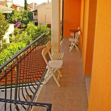 Cozy Ernesto*good Location*rovinj